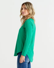 Megan long sleeve tee