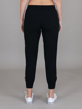 3RD STORY GABBY STRIPE JOGGER